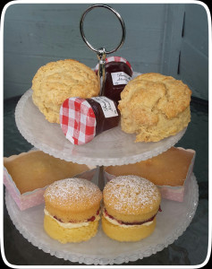 Click here to order from Cakes Bakes