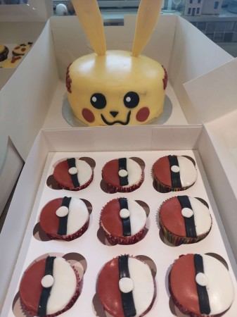cake maker Northampton, Birthday Cakes delivered Kettering ...
