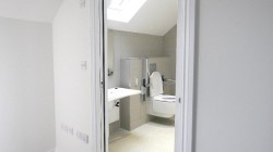 1f-shower_4_